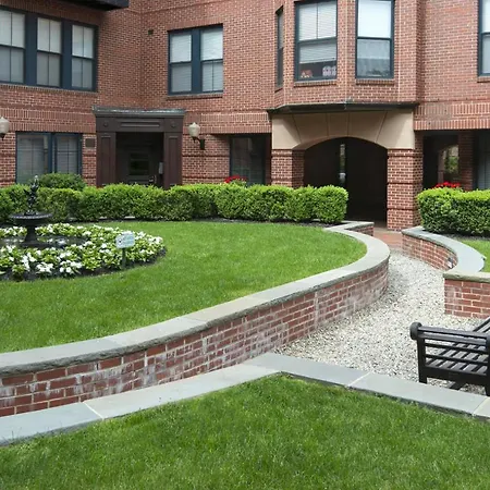 Back Bay 1Br W Rooftop Gym Nr Shops Dining Bos-896-2