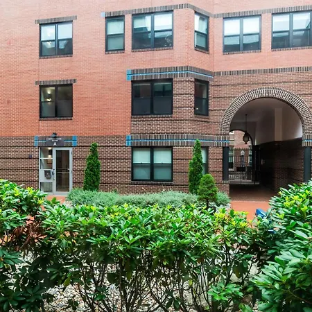 Back Bay 1Br W Rooftop Gym Nr Shops Dining Bos-896-3