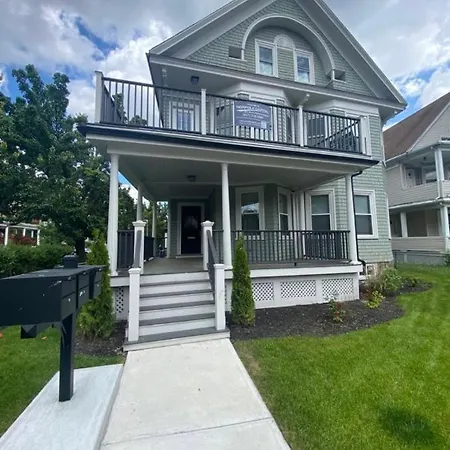 The Residence On Glenway-2