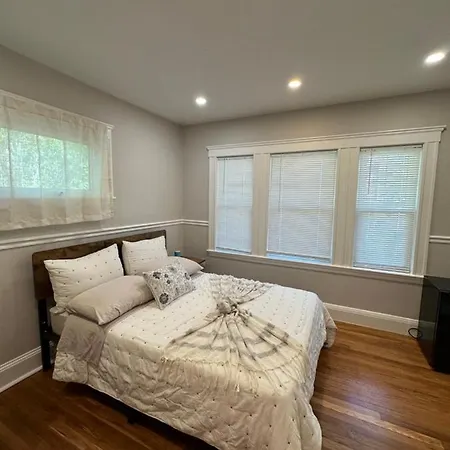 Charming Room-2