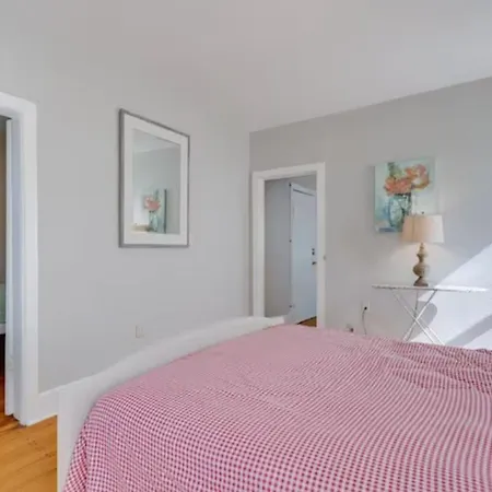 New! Boston Entire House Near Mbta, 3 Mi To Fenway!-3