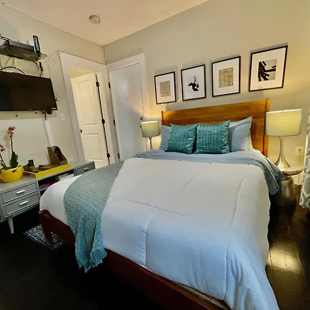 Beautiful 3Br 3Ba Duplex Parking Best Location Boston-3