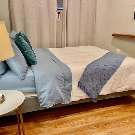 Beautiful 3Br 3Ba Duplex Parking Best Location Boston-2