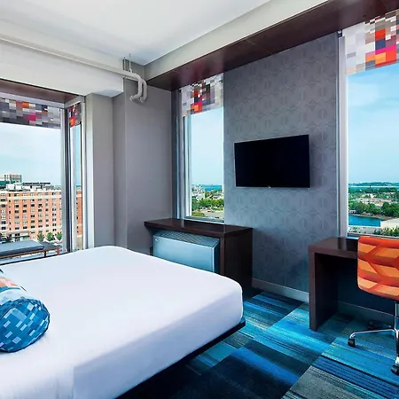 Aloft By Marriott Boston Seaport District-2