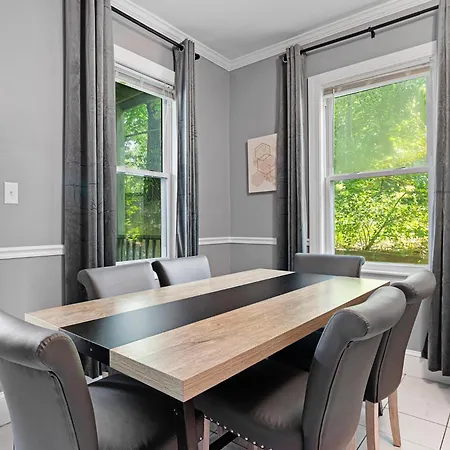 Spacious Apartments Near Ashmont-2