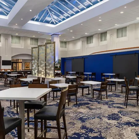 Embassy Suites Boston At Logan Airport-2