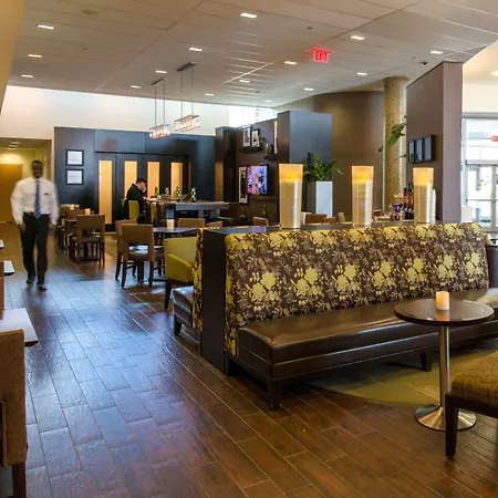Hampton Inn & Suites Boston Crosstown Center-2