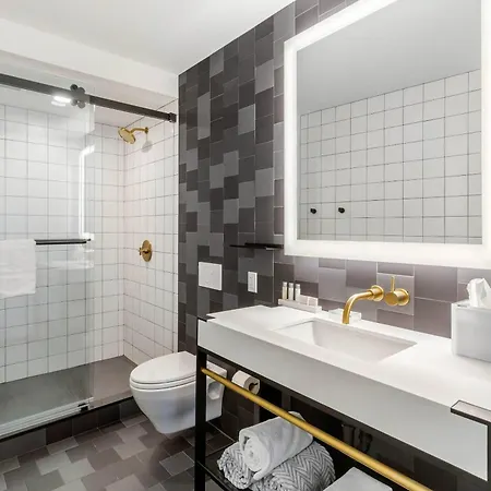 Cambria Hotel Boston Downtown - Seaport-3