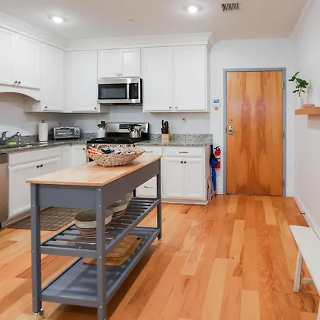 2Br2Ba South End Gem Steps To Northeastern-2