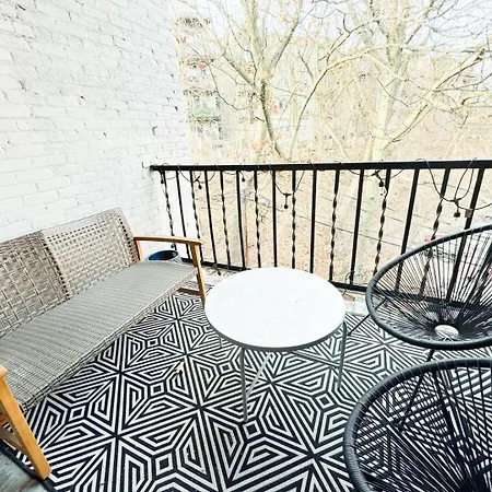 2 Bed, In Unit Laundry, Boston College, Balcony-2