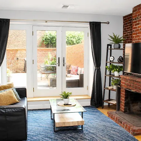 Beautiful 2Bedroom In The South End Boston - Ground Level Unit-3