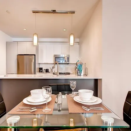 Global Luxury Suites At The Financial District-3