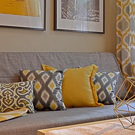 Gorgeous 2 Bed Best North End Location W Parking-2