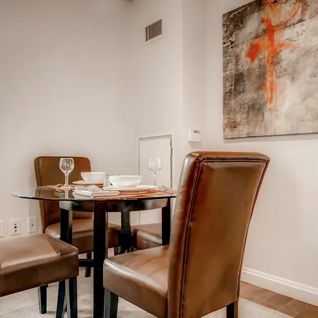 Global Luxury Suites At Seaport-2
