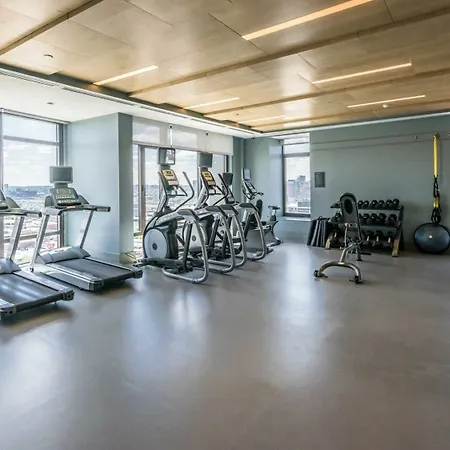 Global Luxury Suites At Seaport-3