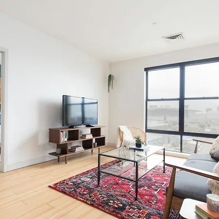 Distinctive 2Br In Seaport By Sonder-2