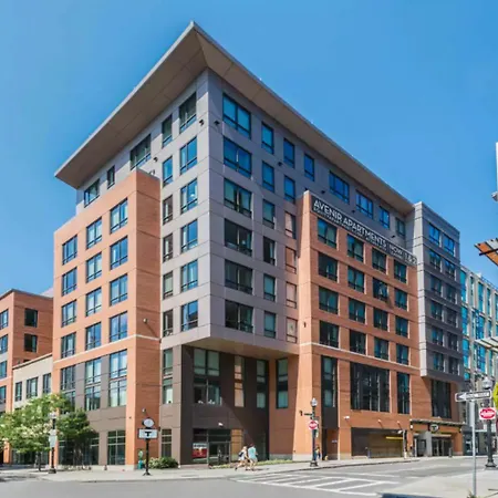 Global Luxury Suites At Boston Garden-2