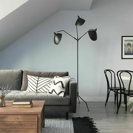 Lovely Studio In Downtown Crossing-2