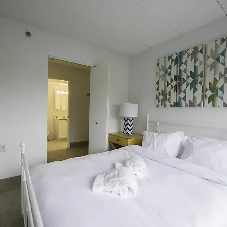 Bright 2Br In Brookline By Sonder-3