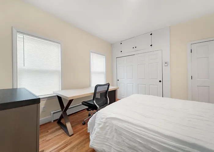 Newly Renovated 2Br1Ba Apt At The Boston City