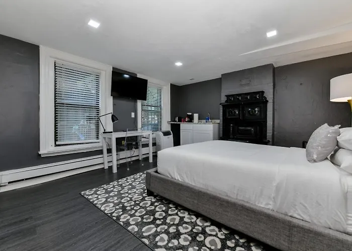 Excellent Location Stay In Boston'S Bay Village