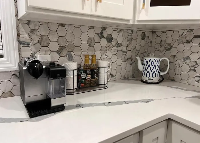 Single Family Home Only Long Term Booking Of 28 Days Or Longer