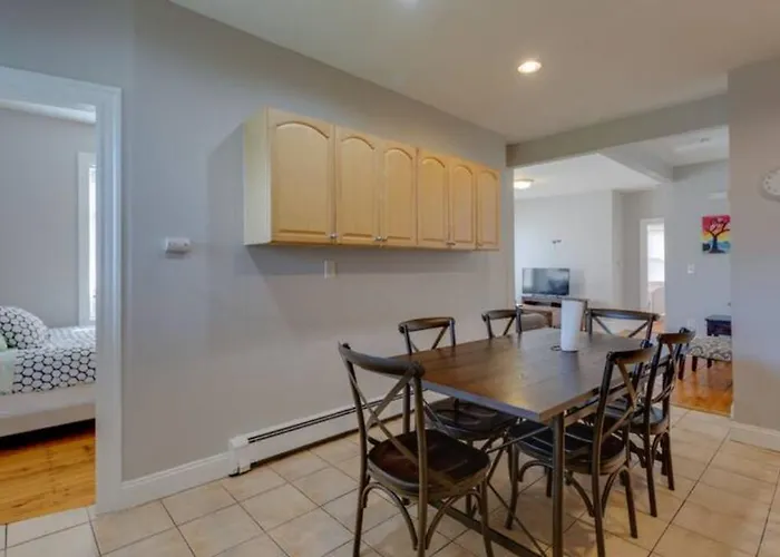 New! Boston Entire House Near Mbta, 3 Mi To Fenway!