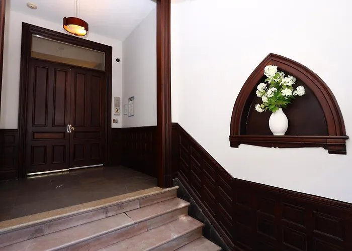 Stylish Newbury Street Studio, #4