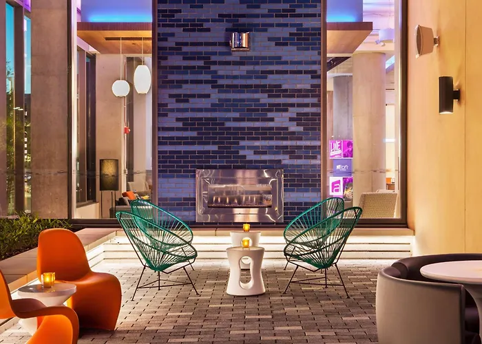 Aloft Boston Seaport District