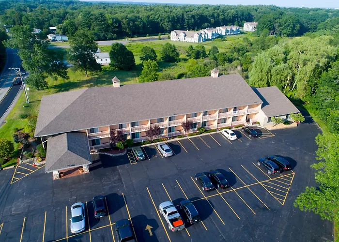 Hampton Falls Inn
