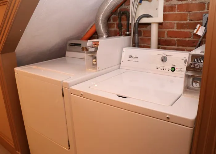 Cheap, Furnished Studio In Downtown Boston #7