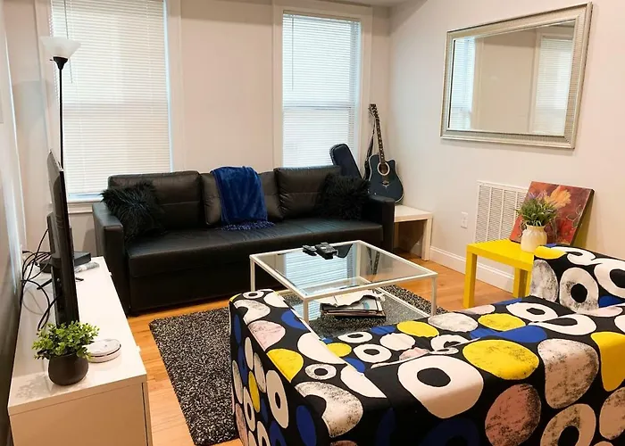 Stunning 3Bd/3Ba In Jamaica Plain Near The Trains Apartment Boston