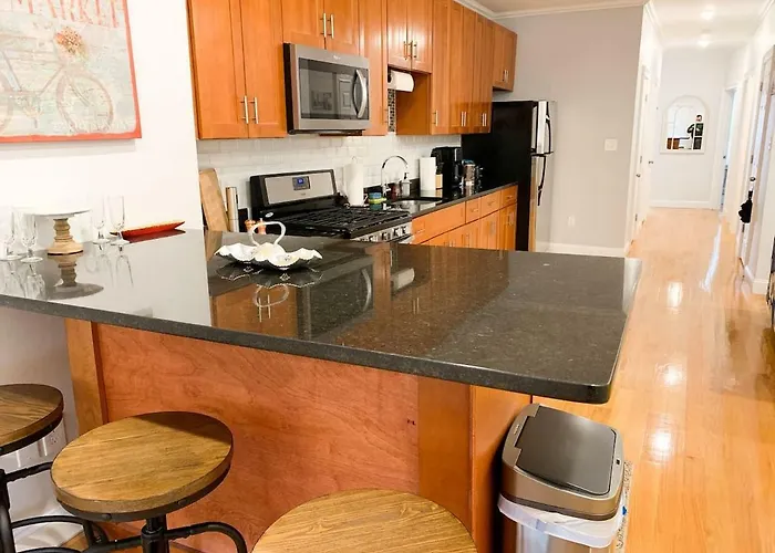 Stunning 3Bd/3Ba In Jamaica Plain Near The Trains Apartment Boston